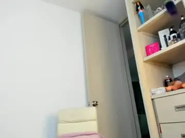 Chaturbate Free Live Porn of xshantall_hotx
