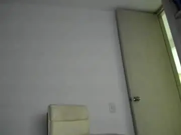 Chaturbate Live Sex Cam of xshantall_hotx