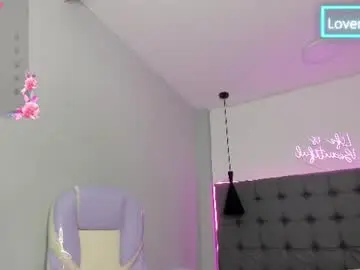 Chaturbate Adult Video Chat of scarletcherry18