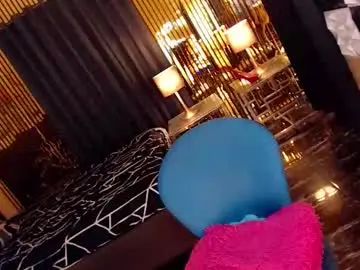 Chaturbate Adult Webcam of ravenmystiquex