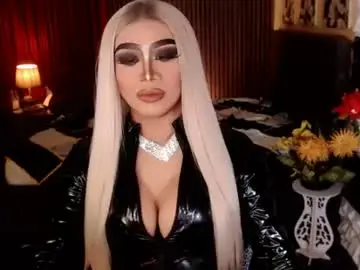 Chaturbate Sex Cam of ravenmystiquex