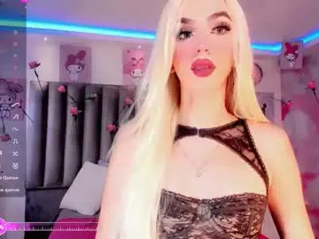 Chaturbate Live Sex Cam of meelanyalejandraa