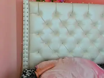 Chaturbate Live Sex Cam of valentinee_xo