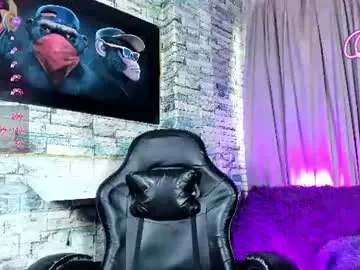 Chaturbate Live Sex Cam of zamara_kleii