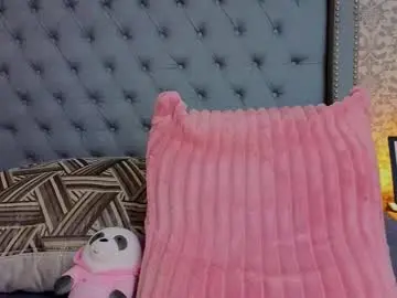 Chaturbate Live Sex Cam of indi_rave