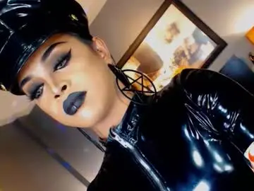 Chaturbate Live Sex of urmajestytyra