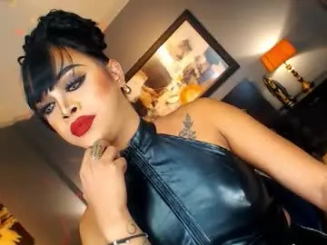 Chaturbate Live Sex Cam of urmajestytyra