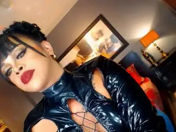 Chaturbate Free Porn Cam of urmajestytyra