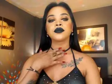 Chaturbate Free Porn Cam of urmajestytyra