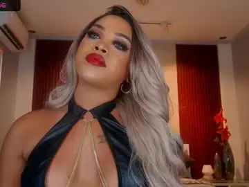 Chaturbate Watch Live Sex Cams of urmajestytyra