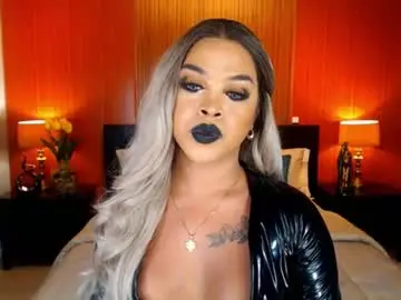 Chaturbate Watch Live Sex Cams of urmajestytyra