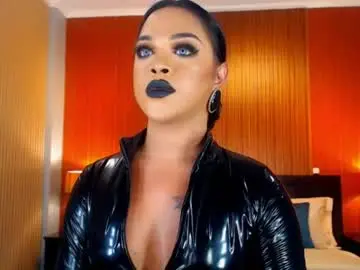 Chaturbate Adult Video Chat of urmajestytyra