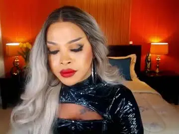 Chaturbate Watch Live Sex Cams of urmajestytyra