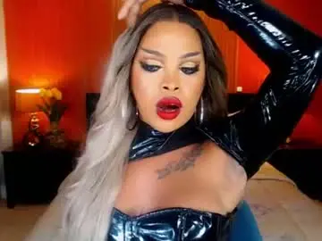 Chaturbate Free Live Porn of urmajestytyra