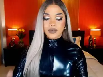 Chaturbate Free Porn Cam of urmajestytyra