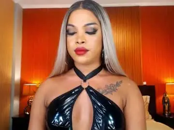 Chaturbate Watch Live Sex Cams of urmajestytyra