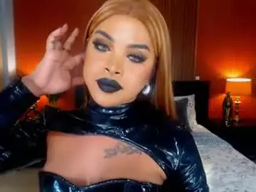 Chaturbate Free Porn Cam of urmajestytyra