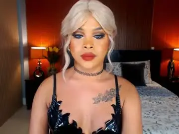 Chaturbate Free Porn Cam of urmajestytyra