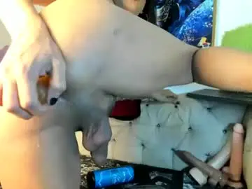 Chaturbate Nude Webcam of amydelahoz_8