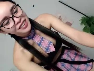 Chaturbate Nude Webcam of ure_asiancockgirl07