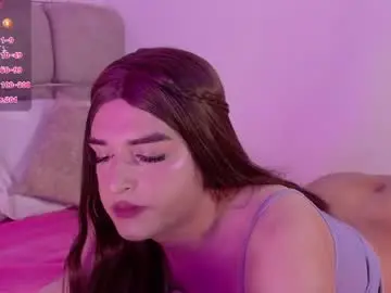 Chaturbate Live Sex Cam of gigi_hills