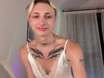 Chaturbate Live Sex Cam of barbie_bi