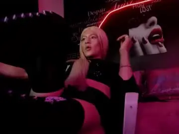 Chaturbate Live Sex Cam of alishaa_nixx