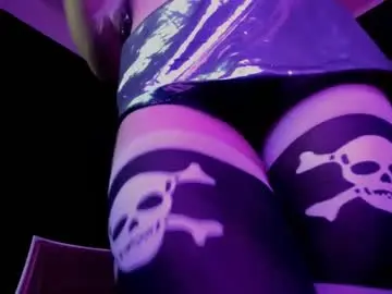 Chaturbate Best live sex cam show of alishaa_nixx