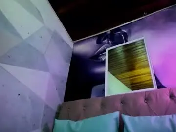 Chaturbate Live Sex Cam of alishaa_nixx