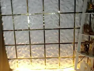 trixie_foxslut from chaturbate