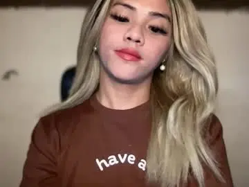 Chaturbate Best live sex cam show of yvonne_guidotti