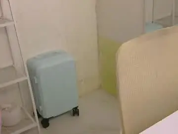 averageuncut1 from chaturbate