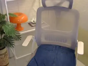 averageuncut1 from chaturbate