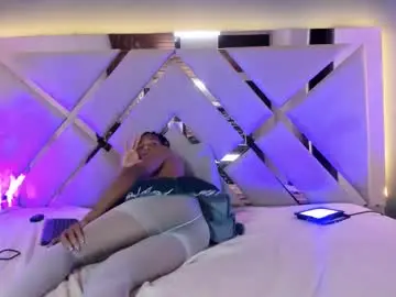 Chaturbate Sex Cam of hilaryguzman