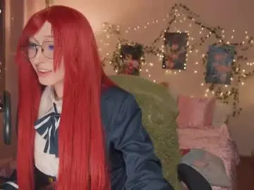 koshkasenpai from chaturbate