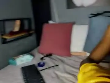 Chaturbate Live Sex Cam of violett_salvatore