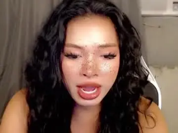 Chaturbate Live Sex Cam of katalina_rouge