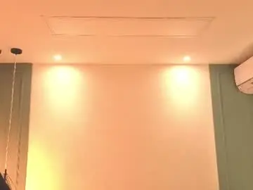 Chaturbate Live Sex Cam of andrecastaneda