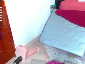 Chaturbate Watch Live Sex Cams of puca_eboony