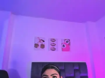 Chaturbate Sex Chat of isabella_moon9