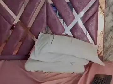 Chaturbate Live Sex Cam of july_quinzel