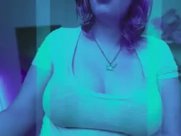 Chaturbate Live Sex Cam of krystalsyxx