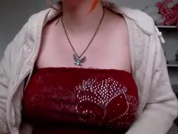 Chaturbate Live Sex Cam of krystalsyxx