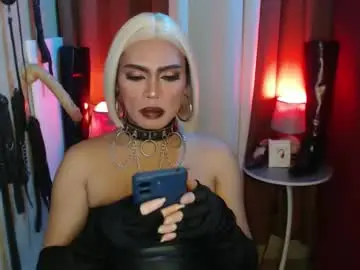 Chaturbate Live Sex Cam of dominantrix_diannaxxx