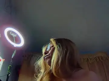 Chaturbate Best live sex cam show of taylor_cum_hot