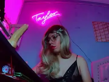 Chaturbate Adult Webcam of taylor_cum_hot
