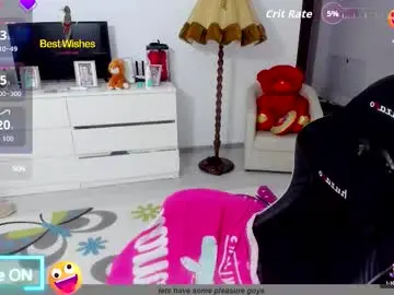 Chaturbate Watch Live Sex Cams of golddivine00