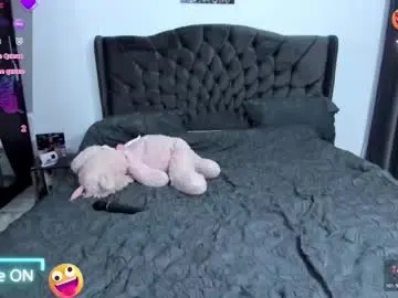 Chaturbate Sex Cam of golddivine00