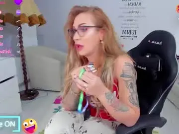 Chaturbate Watch Live Sex Cams of golddivine00