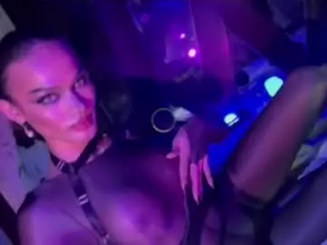 Chaturbate Watch Live Sex Cams of queenvalentinats